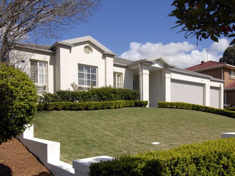 15 Tawmii Place, Castle Hill NSW 2154