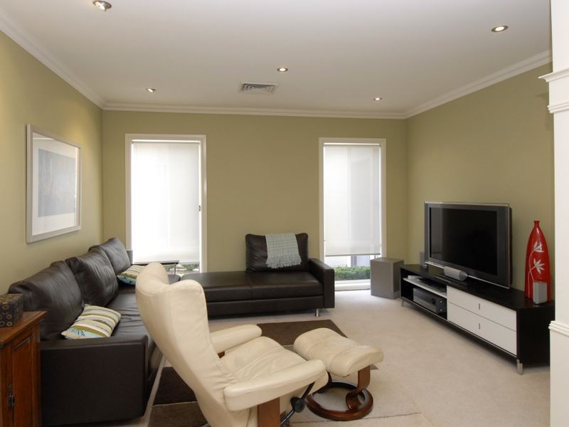 15 Tawmii Place, Castle Hill NSW 2154