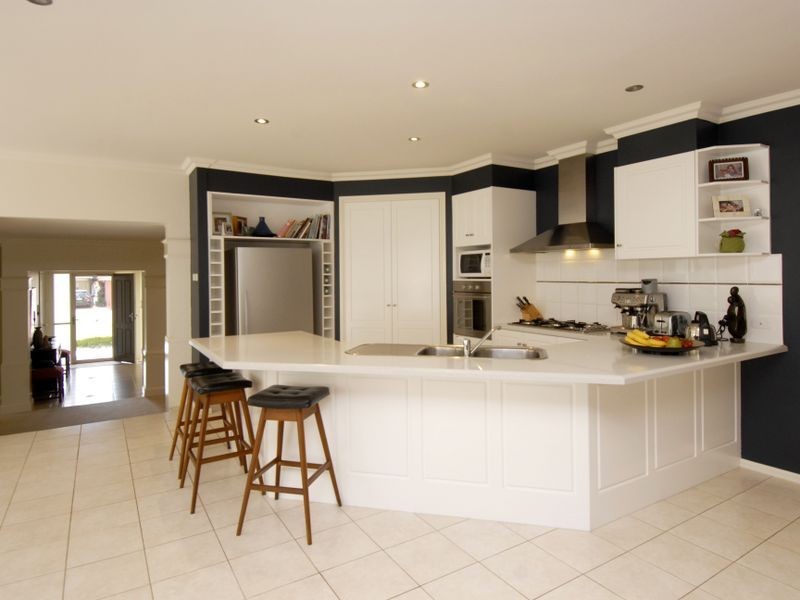 15 Tawmii Place, Castle Hill NSW 2154