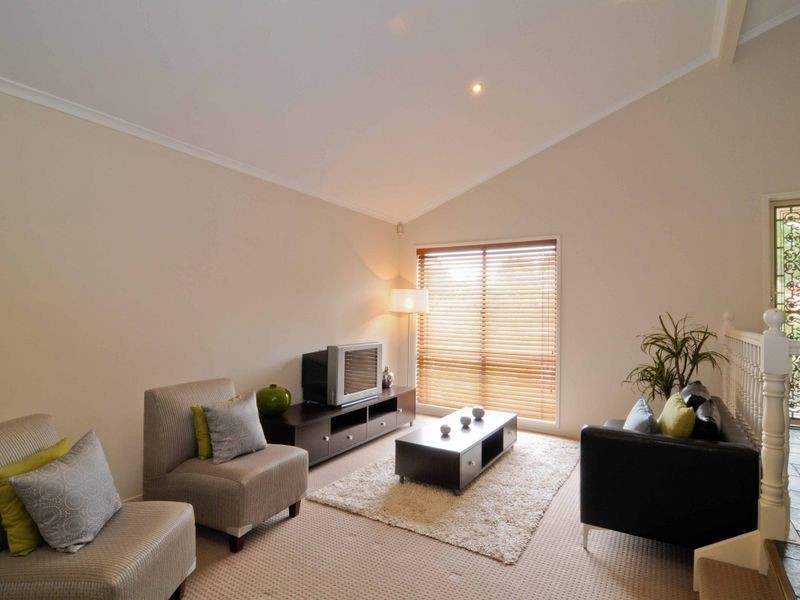 10 Barcote Place, Castle Hill NSW 2154