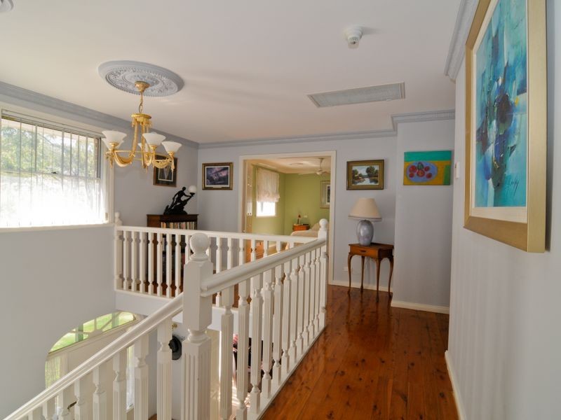 11 Dinmore Place, Castle Hill NSW 2154