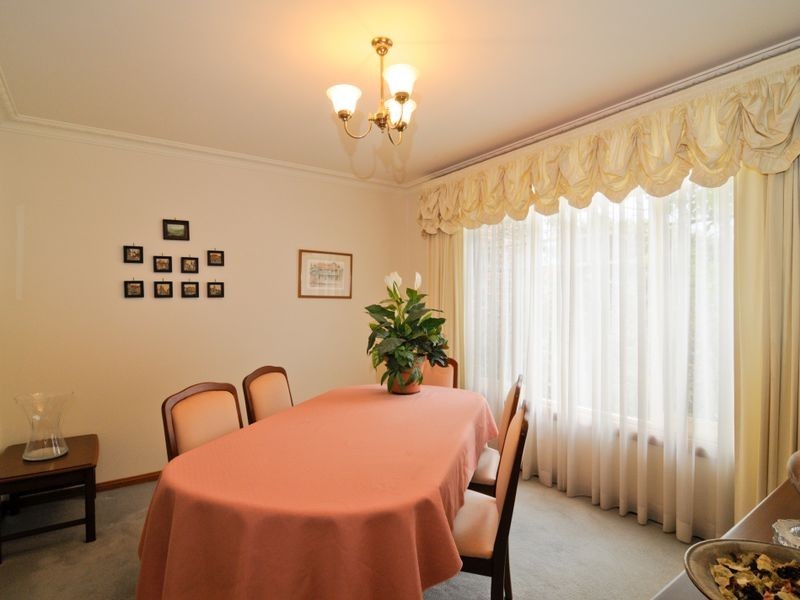 43 Oakhill Drive, Castle Hill NSW 2154