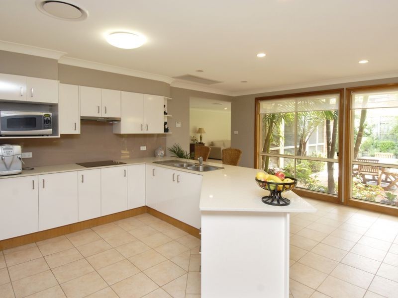 70 Ravensbourne Circuit, Dural NSW 2158