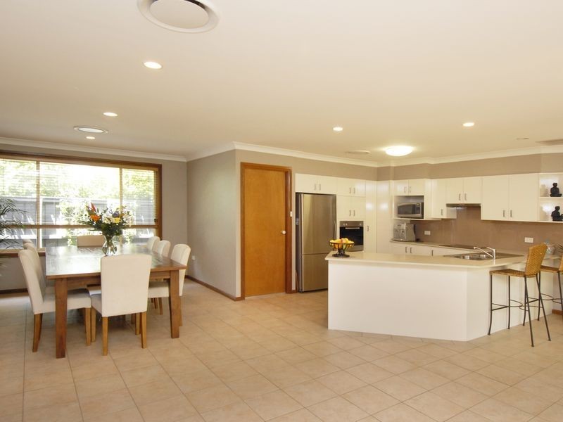 70 Ravensbourne Circuit, Dural NSW 2158