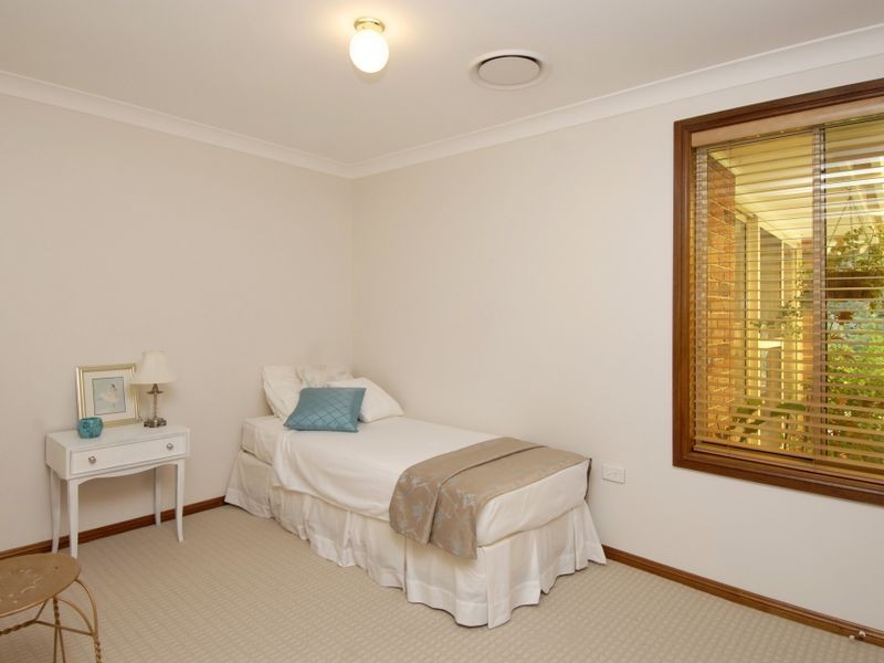 70 Ravensbourne Circuit, Dural NSW 2158
