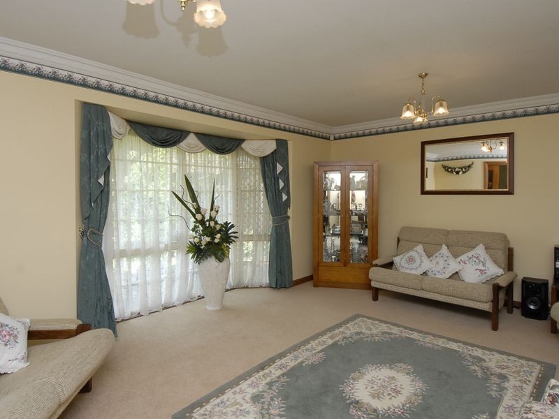 11 Pineview Place, Dural NSW 2158