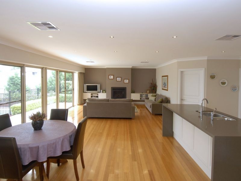 4 Springthorpe Way, Castle Hill NSW 2154