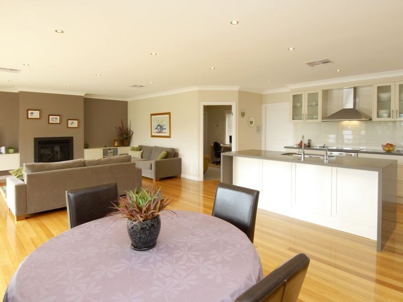 4 Springthorpe Way, Castle Hill NSW 2154