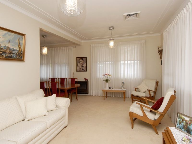 32 Boyd Avenue, West Pennant Hills NSW 2125