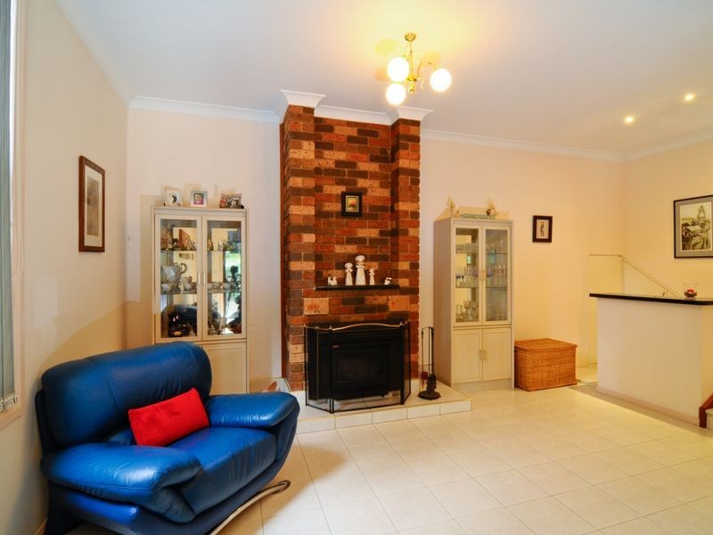 25 Flame Tree Place, Cherrybrook NSW 2126