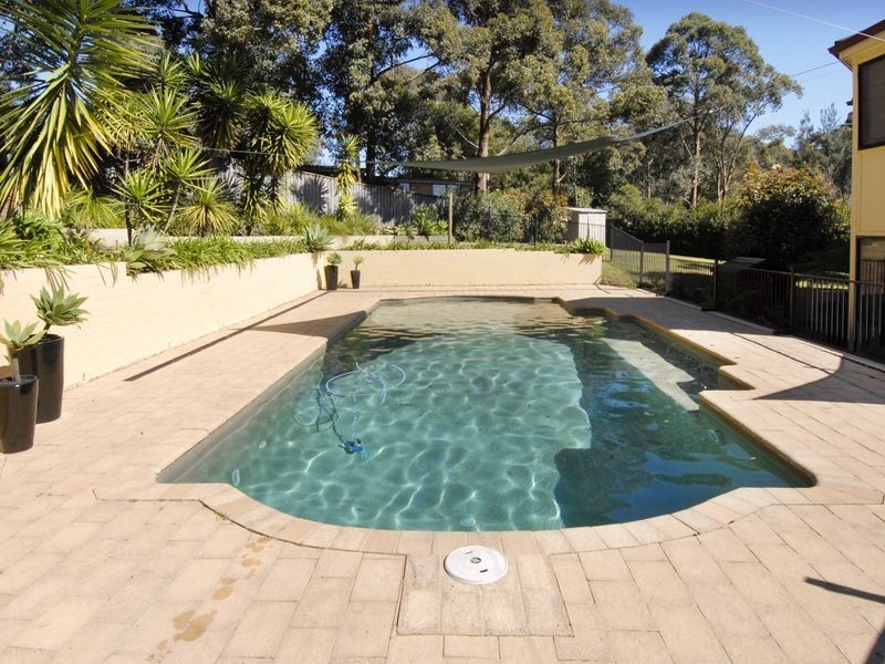 8 Castle Lea Court, Castle Hill NSW 2154