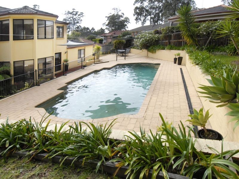 8 Castle Lea Court, Castle Hill NSW 2154