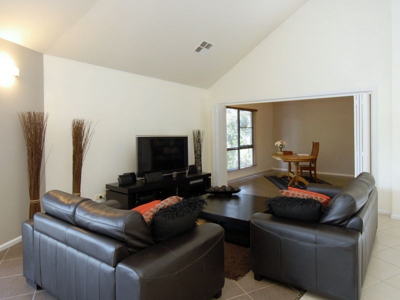 111 Fallon Drive, Cherrybrook NSW 2126
