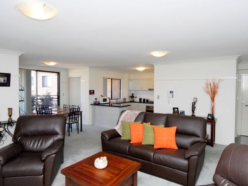 16/1-3 Sherwin Avenue, Castle Hill NSW 2154