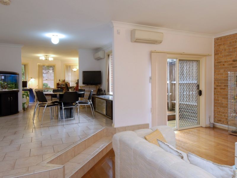 70 Oakhill Drive, Castle Hill NSW 2154