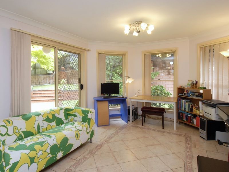 70 Oakhill Drive, Castle Hill NSW 2154