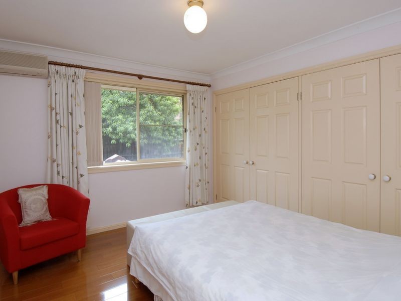 70 Oakhill Drive, Castle Hill NSW 2154