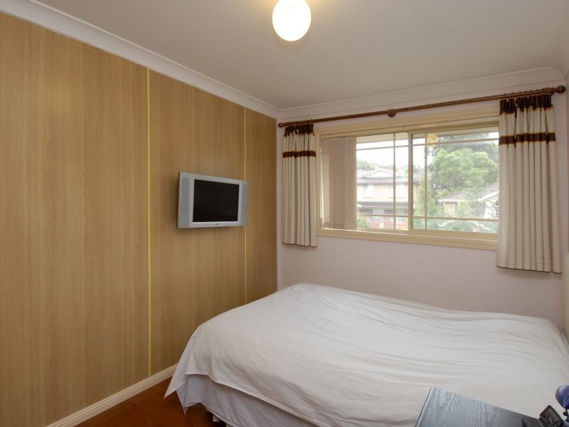 70 Oakhill Drive, Castle Hill NSW 2154