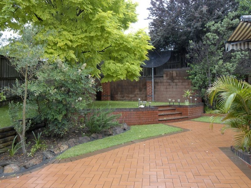 70 Oakhill Drive, Castle Hill NSW 2154