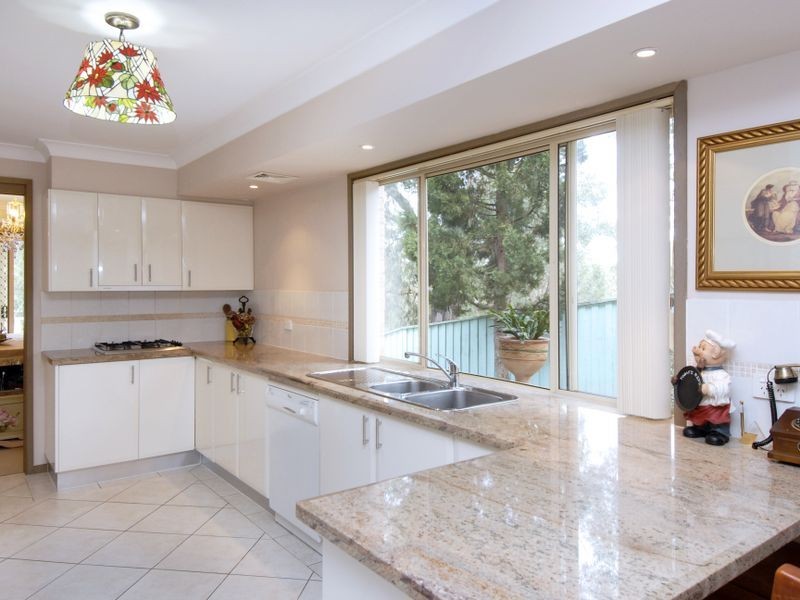 27 Wisteria Crescent, Cherrybrook NSW 2126