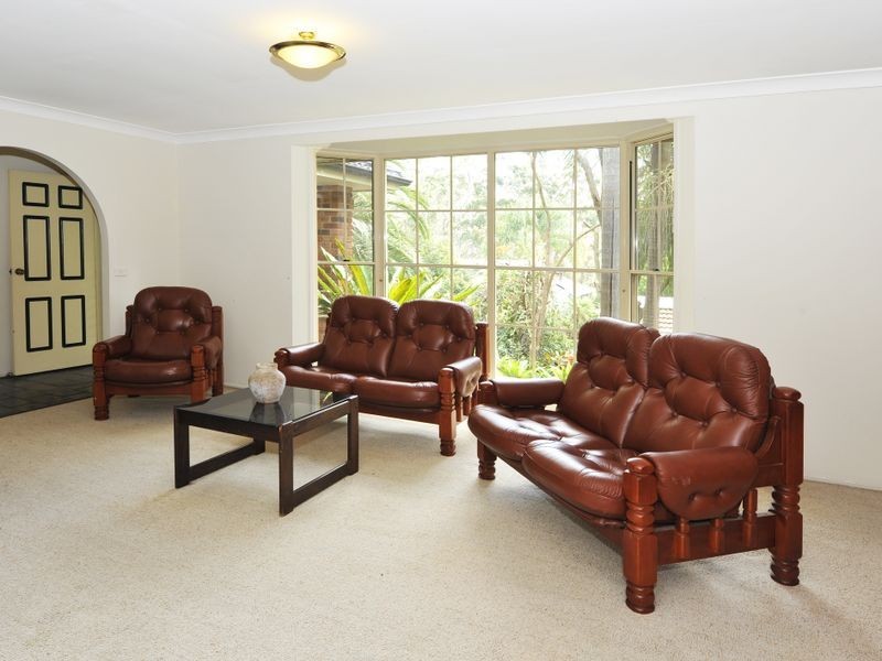 10 Fallen Leaf Ct, West Pennant Hills NSW 2125