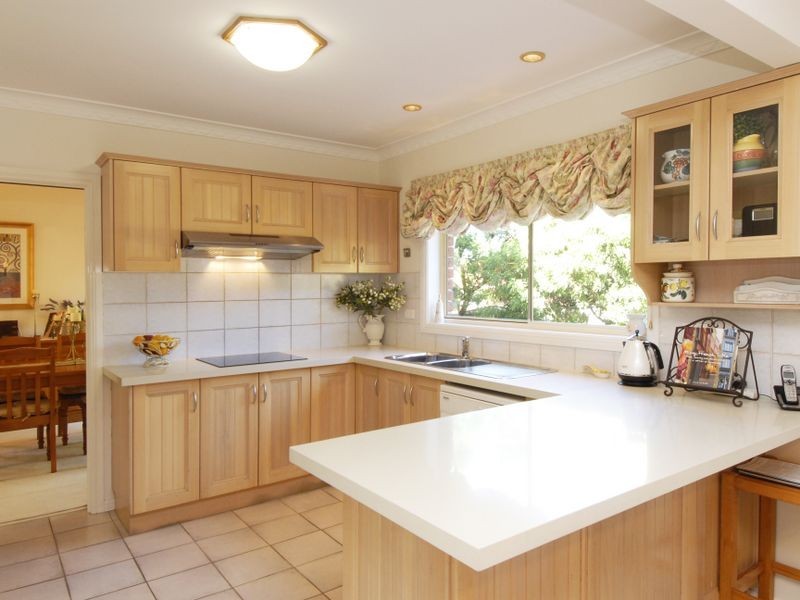 26 Parkwood Close, Castle Hill NSW 2154