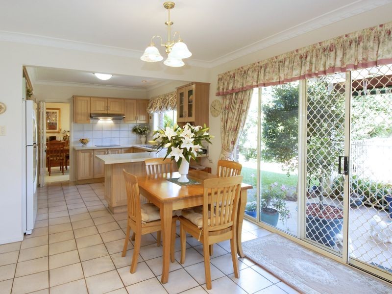 26 Parkwood Close, Castle Hill NSW 2154