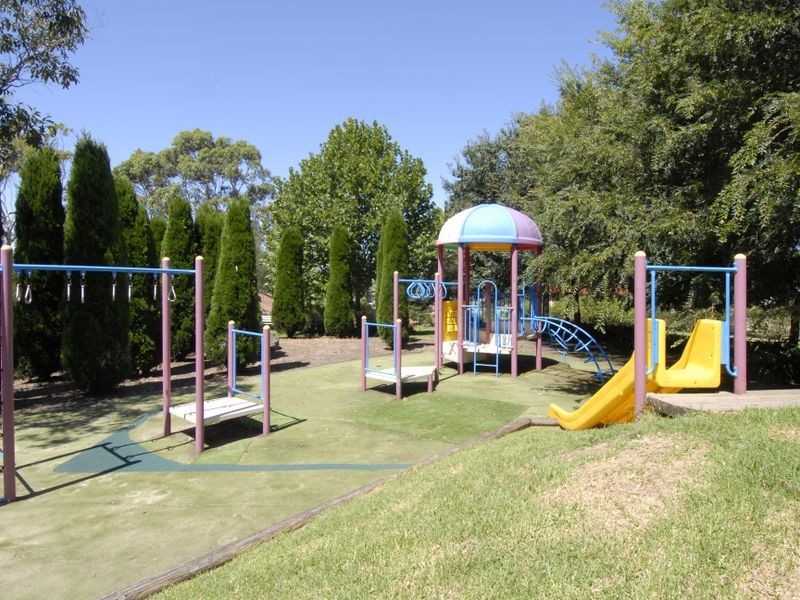 26 Parkwood Close, Castle Hill NSW 2154