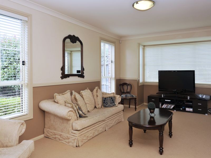 2 Fernbrook Place, Castle Hill NSW 2154