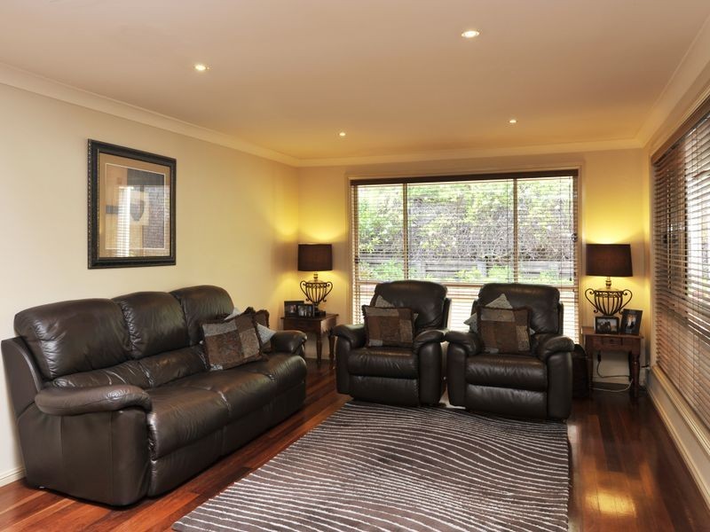 2 Fernbrook Place, Castle Hill NSW 2154