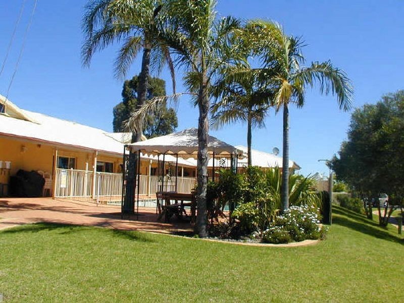 1 Stonelea Court, Dural NSW 2158