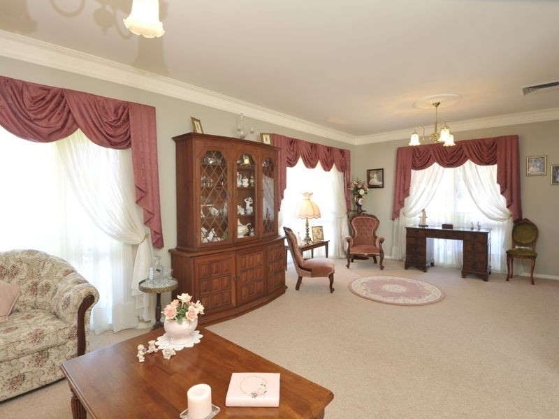 15 Ridgewood Place, Dural NSW 2158