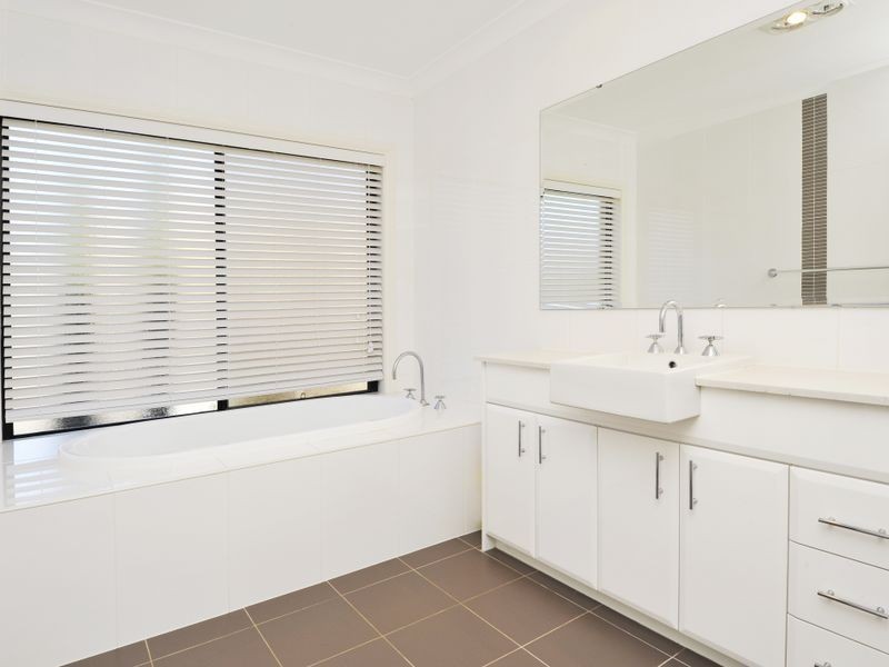 19 Foley Place, Castle Hill NSW 2154