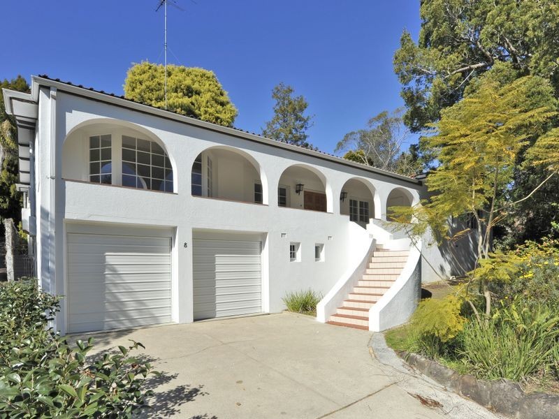 8 Day Road, Cheltenham NSW 2119