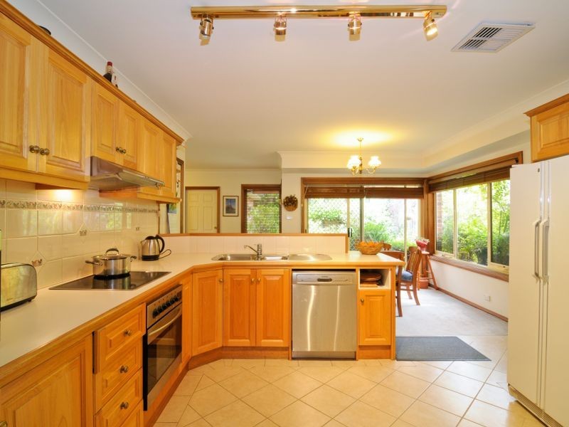 43 Oakhill Drive, Castle Hill NSW 2154