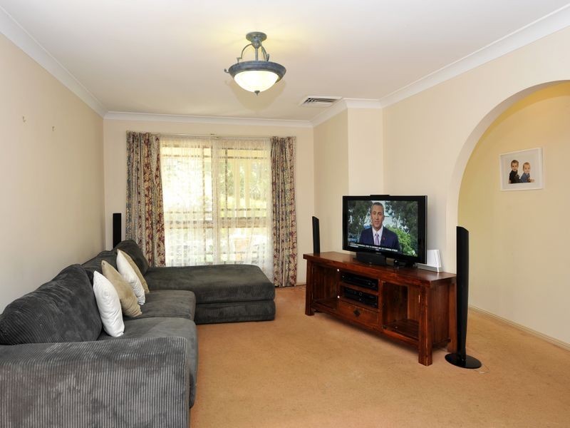 2/16 Willowleaf Place, West Pennant Hills NSW 2125