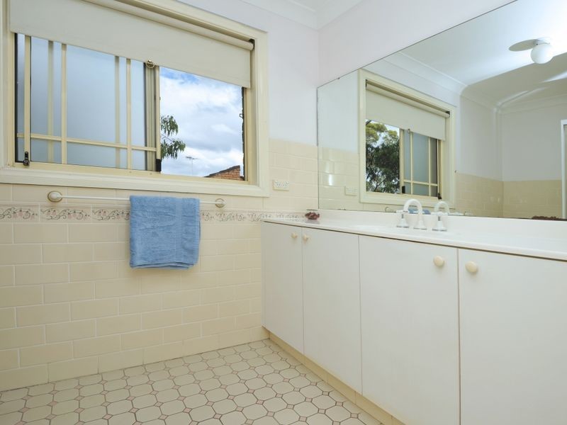 8/23 Glenvale Close, West Pennant Hills NSW 2125