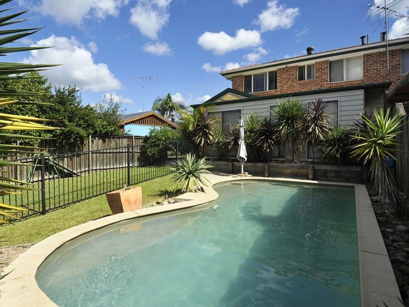 2/35 Longworth Crescent, Castle Hill NSW 2154