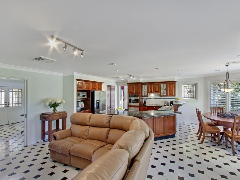 10 Richmond Court, Castle Hill NSW 2154