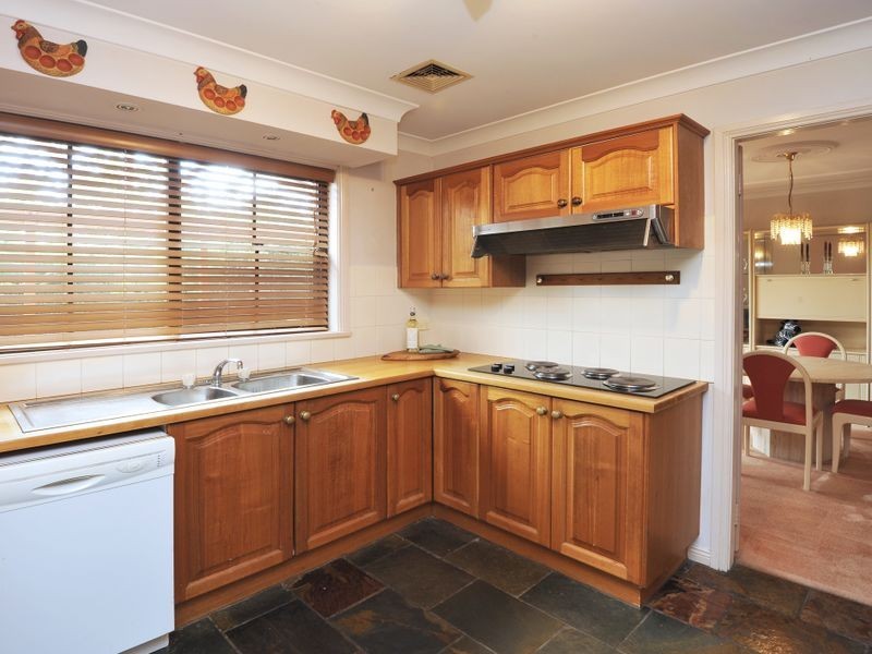 15 Greenoaks Ave, Cherrybrook NSW 2126