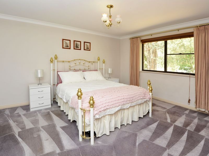 15 Greenoaks Ave, Cherrybrook NSW 2126