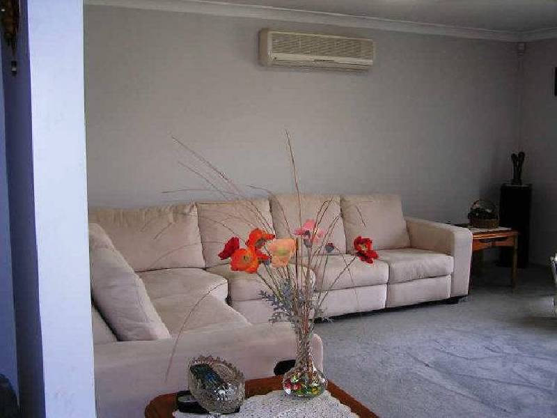 106 Oakhill Drive, Castle Hill NSW 2154