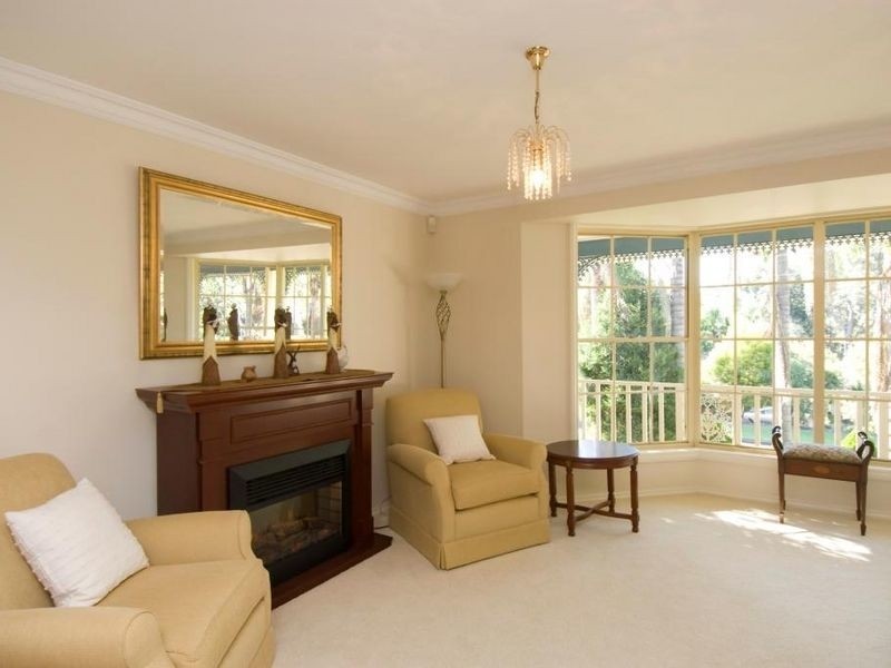 9 Deakin Place, West Pennant Hills NSW 2125