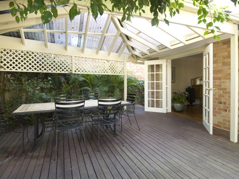 9 Deakin Place, West Pennant Hills NSW 2125