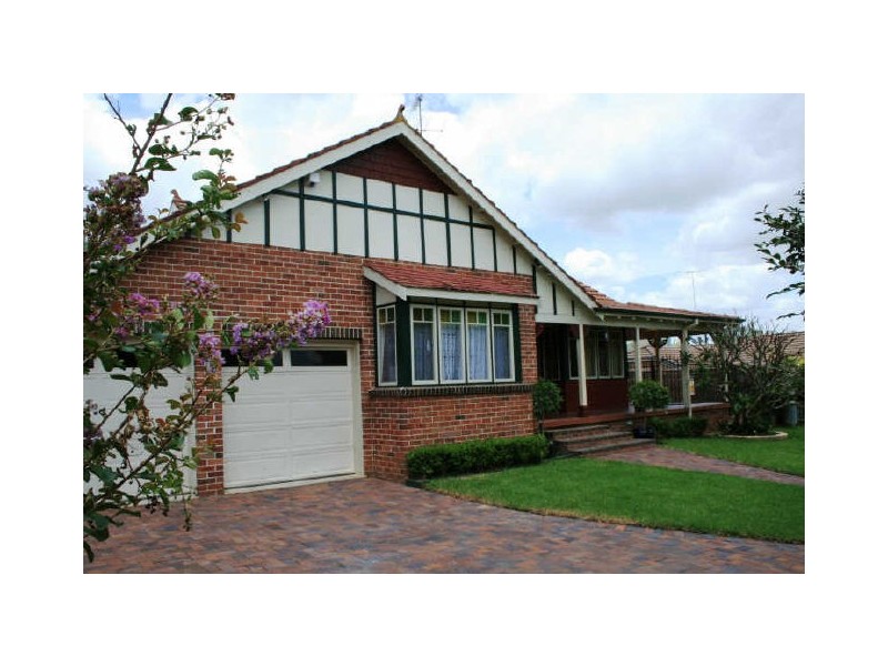 8 Thornbill Way, West Pennant Hills NSW 2125