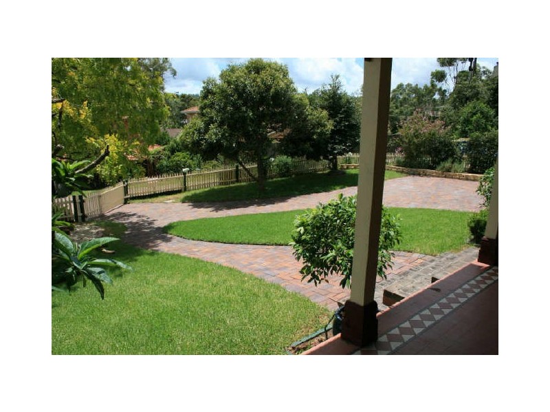 8 Thornbill Way, West Pennant Hills NSW 2125