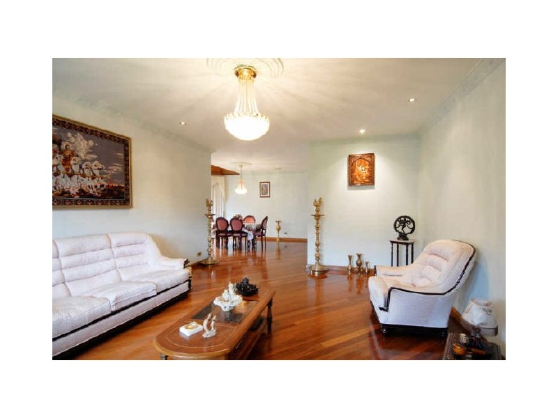 13 Grosvenor Place, West Pennant Hills NSW 2125