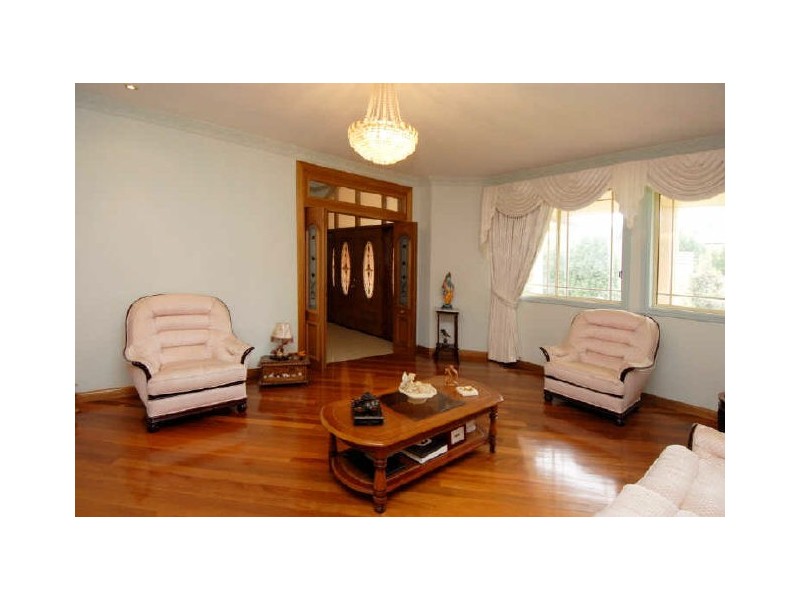 13 Grosvenor Place, West Pennant Hills NSW 2125