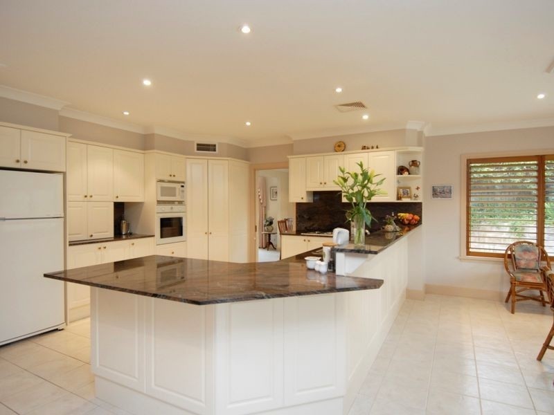 16 Kambah Place, West Pennant Hills NSW 2125