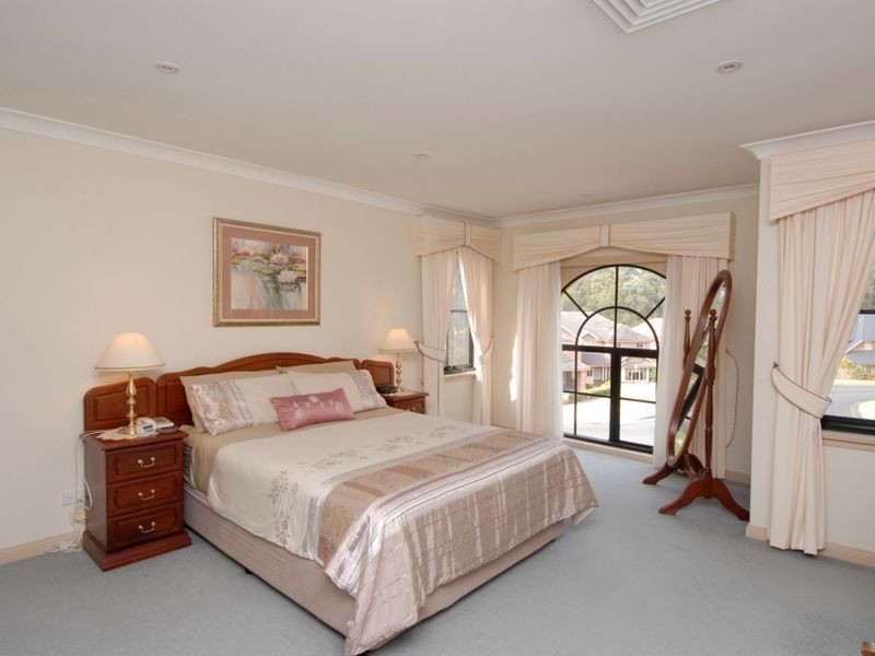 16 Kambah Place, West Pennant Hills NSW 2125